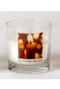 Gevuld glas met tekst "Een lichtje voor jouw"