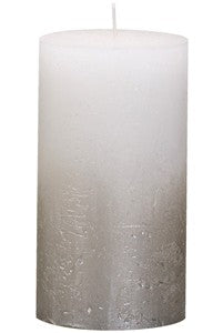 Metallic rustieke stompkaars fading 'Zilver' wit